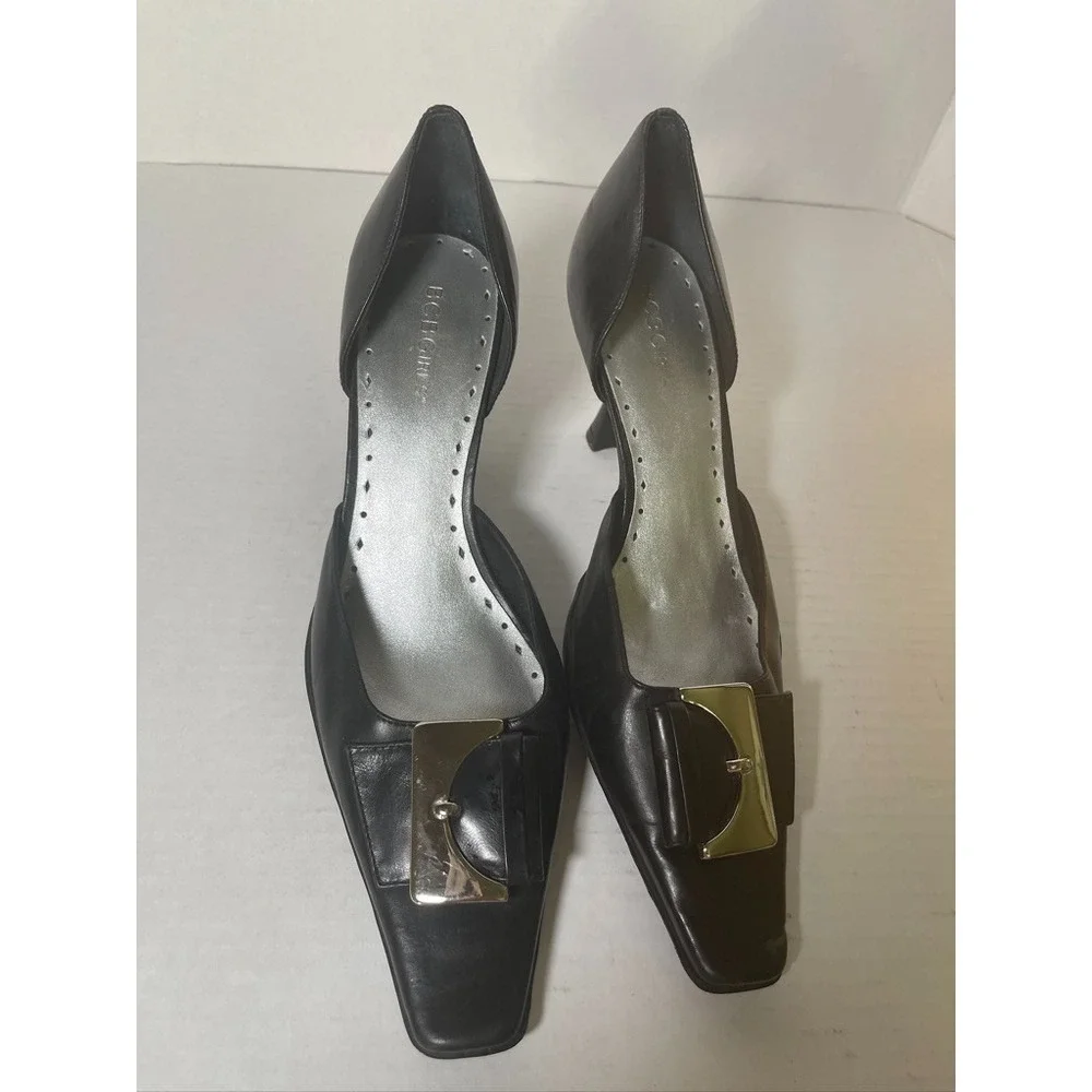 Ladies BCBGirls Black Buckle Pump Size 8B